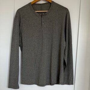 LULULEMON Men’s Grey Long Sleeve Shirt, Size M